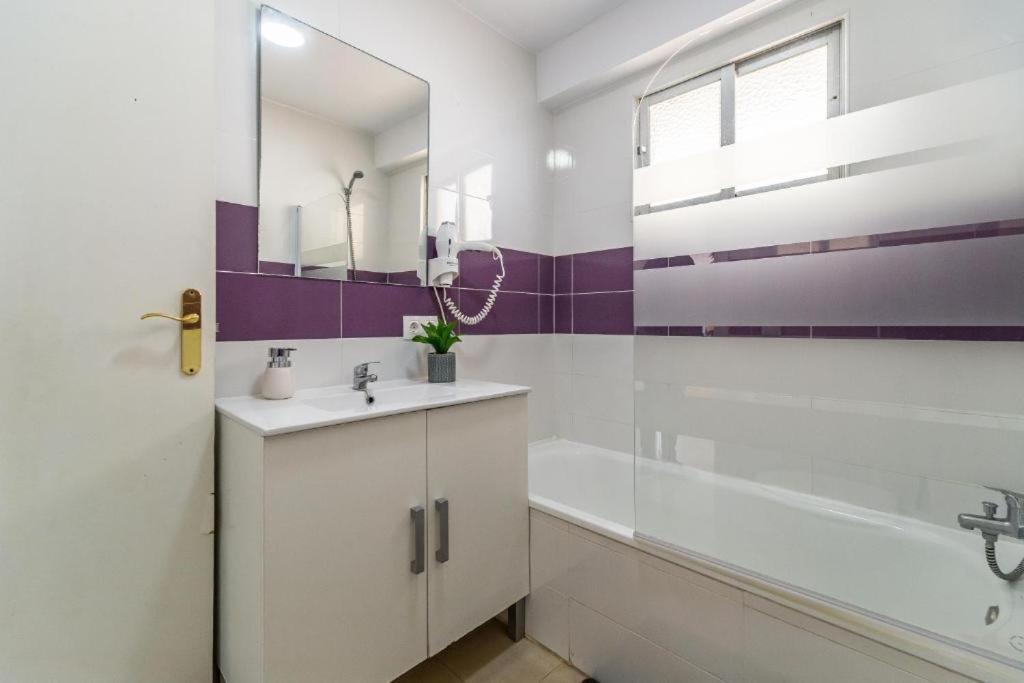 Seaside Boutique Apartment Fuengirola Bagian luar foto