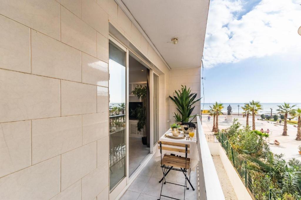 Seaside Boutique Apartment Fuengirola Bagian luar foto