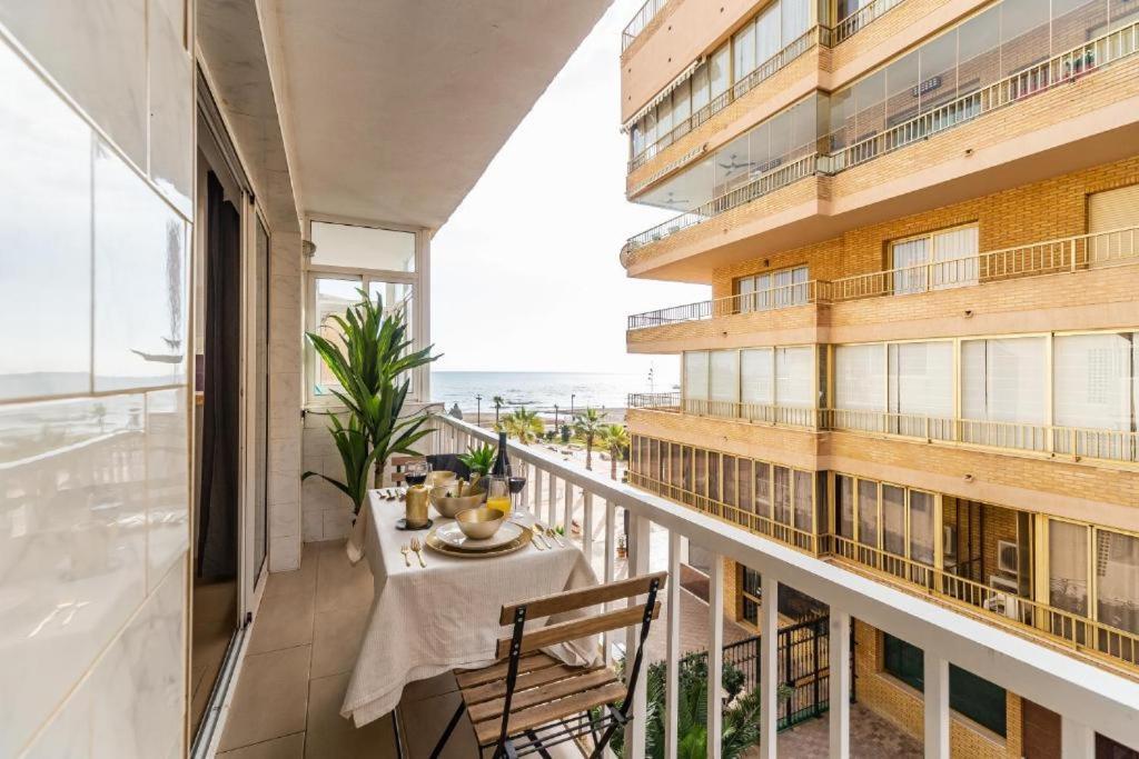 Seaside Boutique Apartment Fuengirola Bagian luar foto